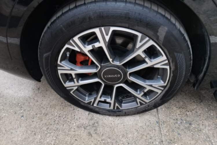 Used Lynk & Co 900 2025 2.0T Ultra Exterior 5