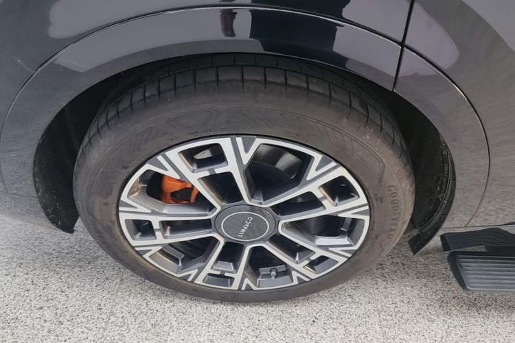 Used Lynk & Co 900 2025 1.5T Ultra Exterior 5