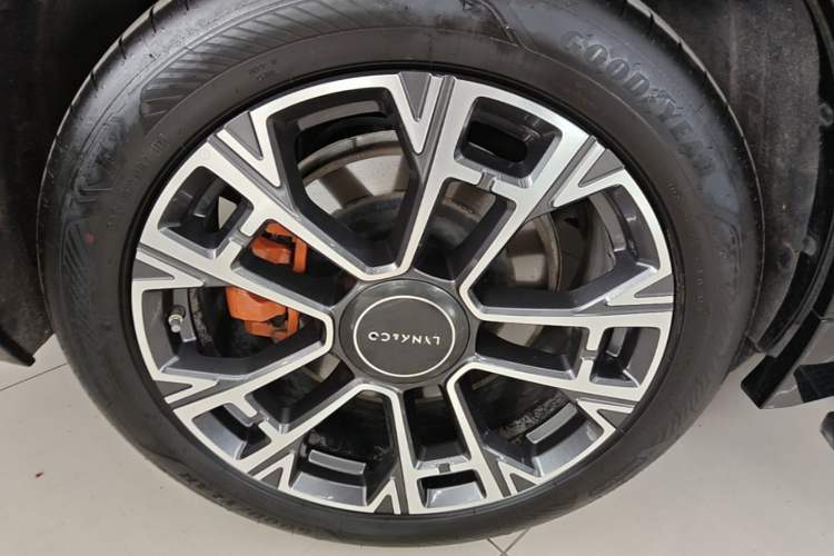 Used Lynk & Co 900 2025 1.5T Ultra Exterior 5