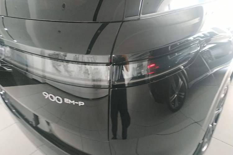 Used Lynk & Co 900 2025 1.5T Ultra Exterior 6