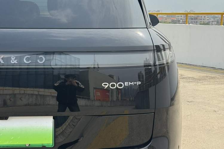 Used Lynk & Co 900 2025 2.0T Ultra Exterior 9