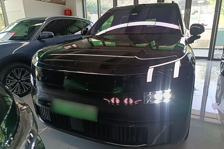 Used Lynk & Co 900 2025 2.0T Exploration Edition Front