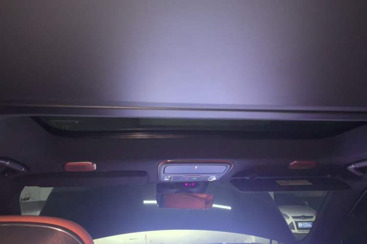 Used Lynk & Co 900 2025 2.0T Ultra Headliner