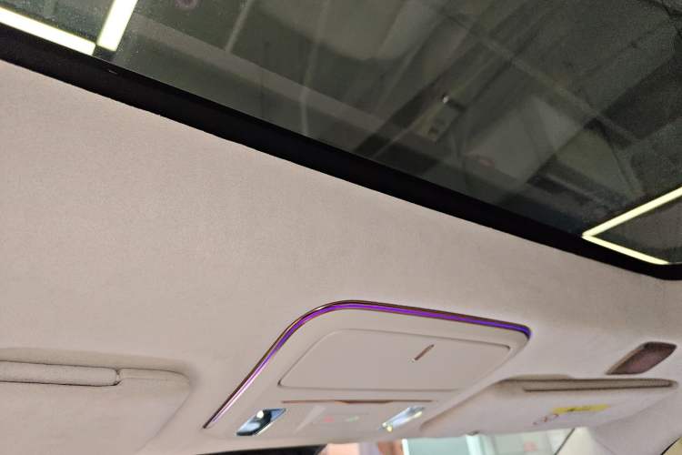 Used Lynk & Co 900 2025 2.0T Ultra Headliner
