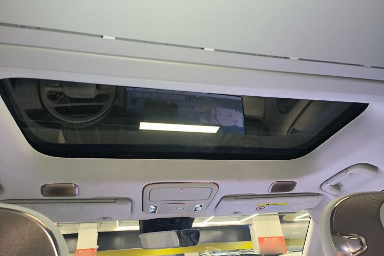 Used Lynk & Co 900 2025 2.0T Exploration Edition Headliner
