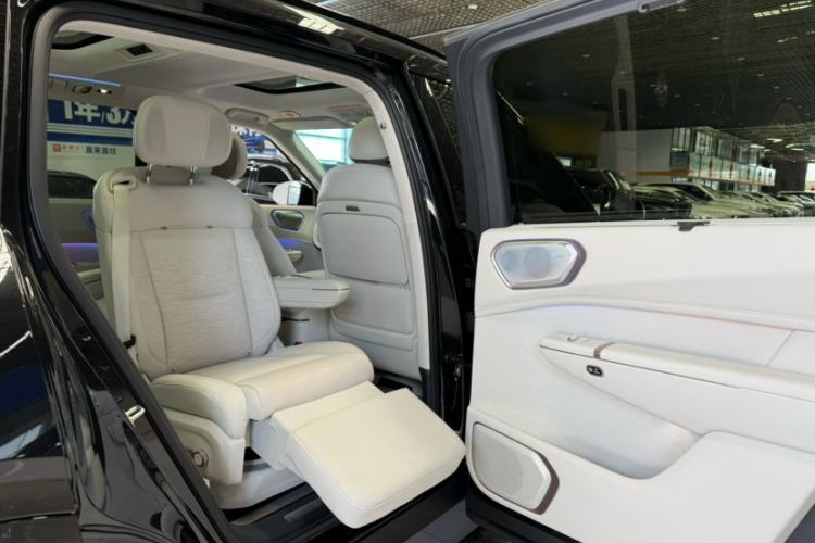Used Lynk & Co 900 2025 1.5T Ultra Interior 1
