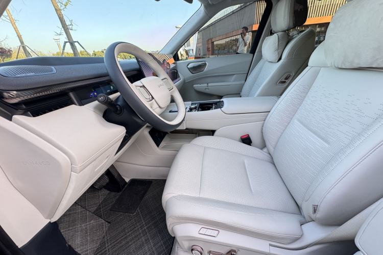 Used Lynk & Co 900 2025 1.5T Ultra Interior 1