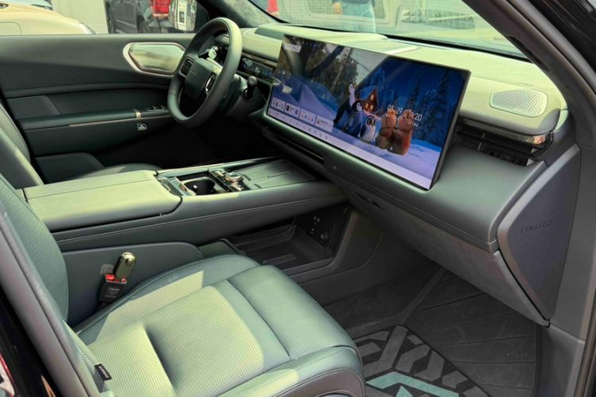 Used Lynk & Co 900 2025 2.0T Exploration Edition Interior 2