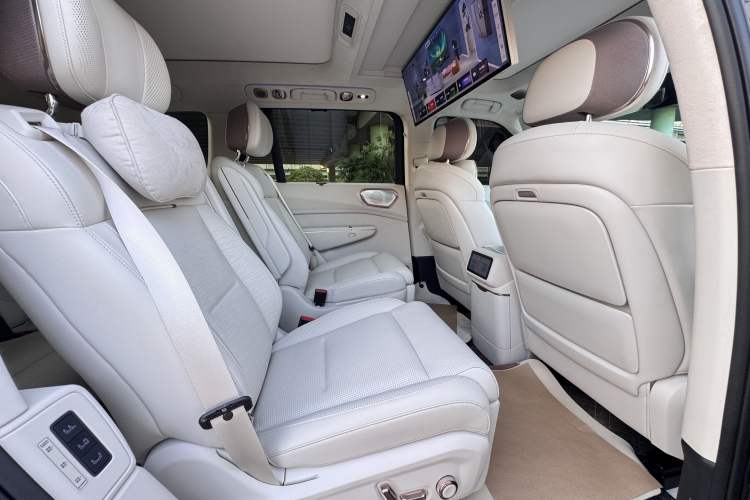 Used Lynk & Co 900 2025 1.5T Ultra Interior 4