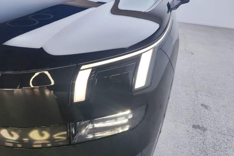 Used Lynk & Co 900 2025 1.5T Ultra Left Front Headlight