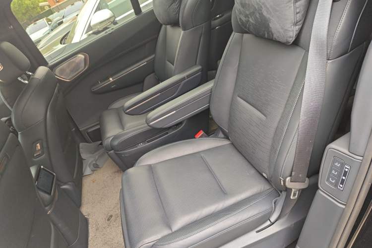 Used Lynk & Co 900 2025 1.5T Ultra Left Rear Seat