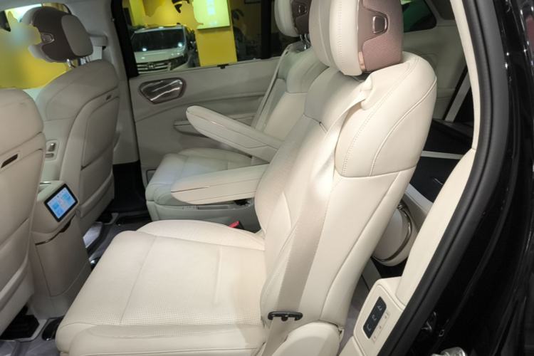 Used Lynk & Co 900 2025 2.0T Ultra Left Rear Seat