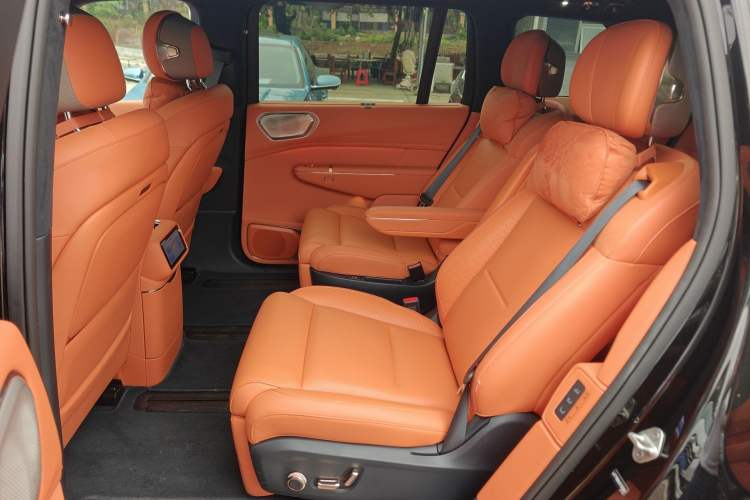 Used Lynk & Co 900 2025 1.5T Ultra Left Rear Seat