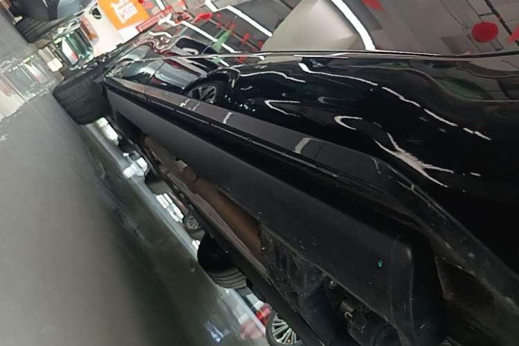 Used Lynk & Co 900 2025 2.0T Exploration Edition Left Side Sill