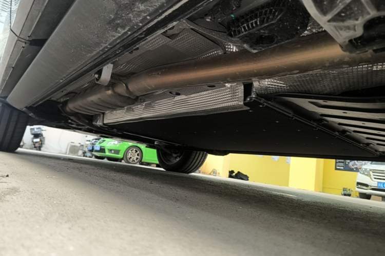 Used Lynk & Co 900 2025 2.0T Ultra Left Side Sill
