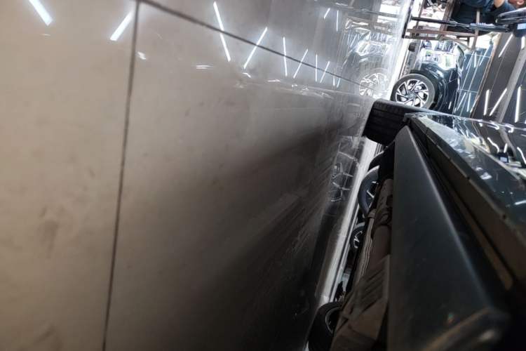 Used Lynk & Co 900 2025 2.0T Ultra Left Side Sill
