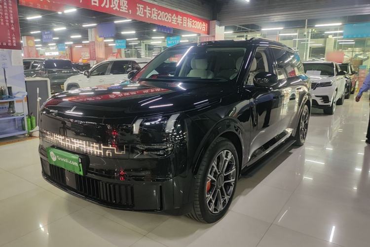 Lynk & Co 900 2025 2.0T Ultra
