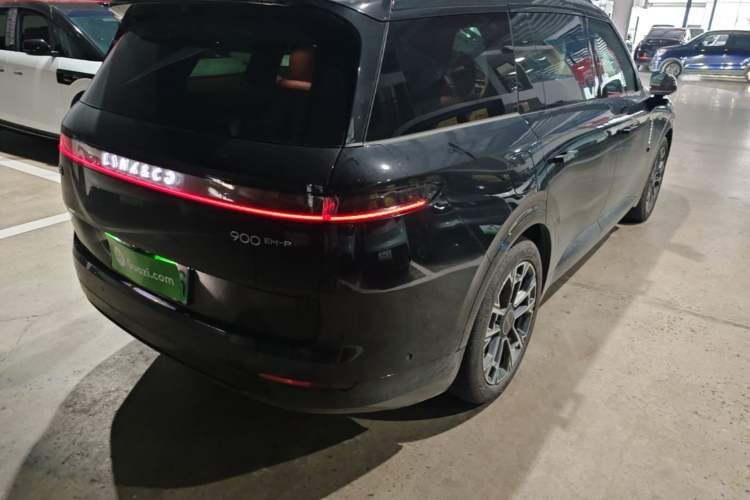 Used Lynk & Co 900 2025 2.0T Ultra Rear Right 45 Deg