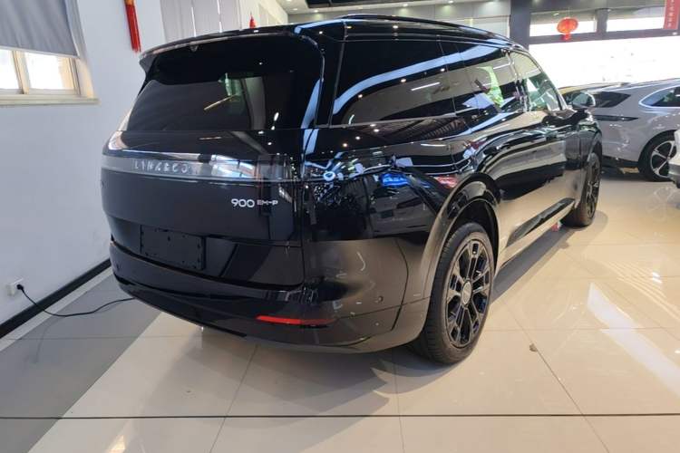 Used Lynk & Co 900 2025 2.0T Ultra Rear Right 45 Deg