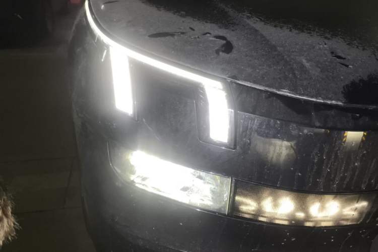 Used Lynk & Co 900 2025 1.5T Ultra Right Front Headlight