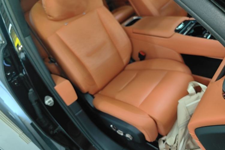 Used Lynk & Co 900 2025 1.5T Ultra Right Front Seat