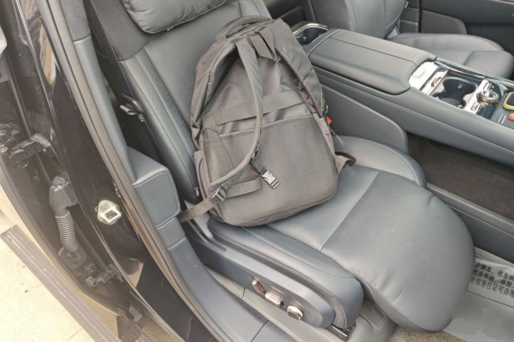 Used Lynk & Co 900 2025 1.5T Ultra Right Front Seat