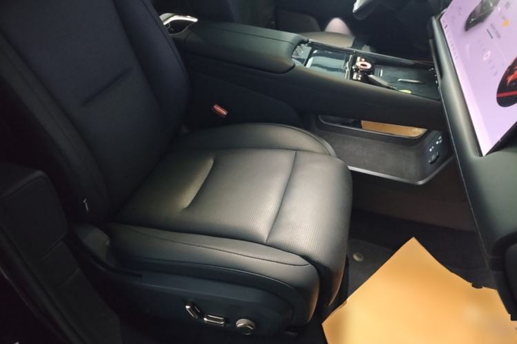 Used Lynk & Co 900 2025 1.5T Ultra Right Front Seat