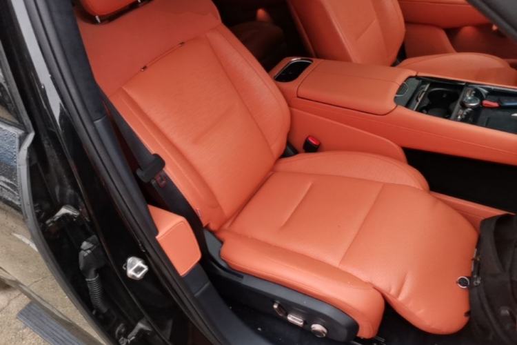 Used Lynk & Co 900 2025 2.0T Ultra Right Front Seat