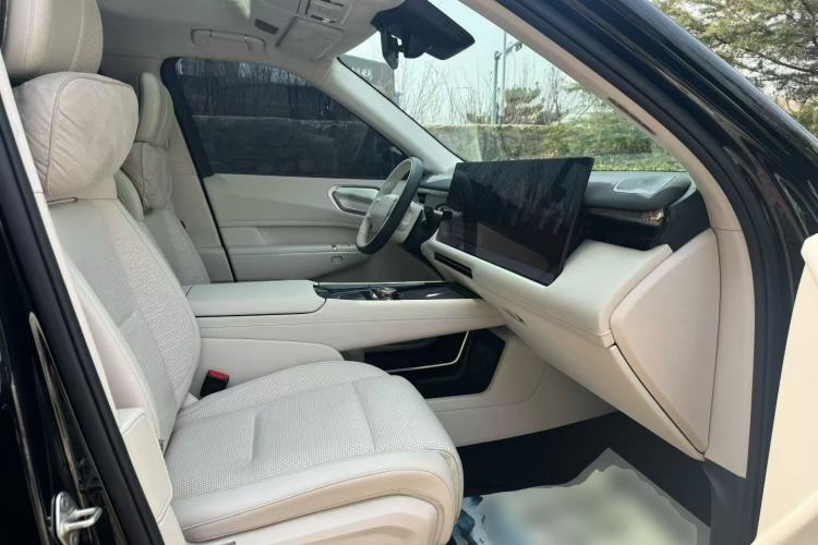 Used Lynk & Co 900 2025 1.5T Ultra Right Front Seat