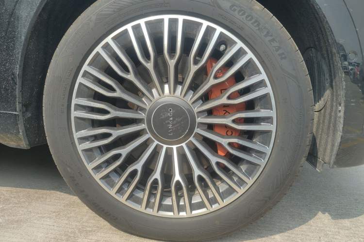 Used Lynk & Co 900 2025 2.0T Exploration Edition Right Front Wheel Hub