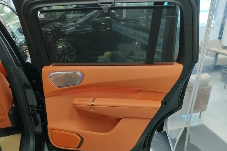 Used Lynk & Co 900 2025 1.5T Ultra Right Rear Door Interior