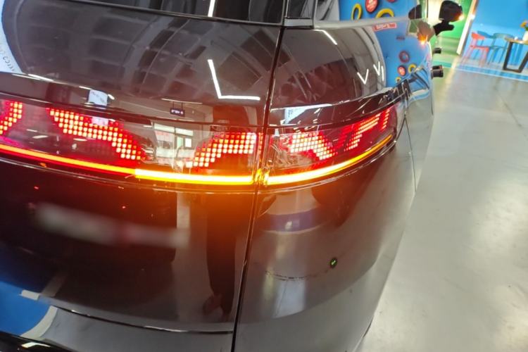 Used Lynk & Co 900 2025 2.0T Ultra Right Rear Taillight