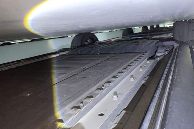 Used Lynk & Co 900 2025 1.5T Ultra Right Side Sill