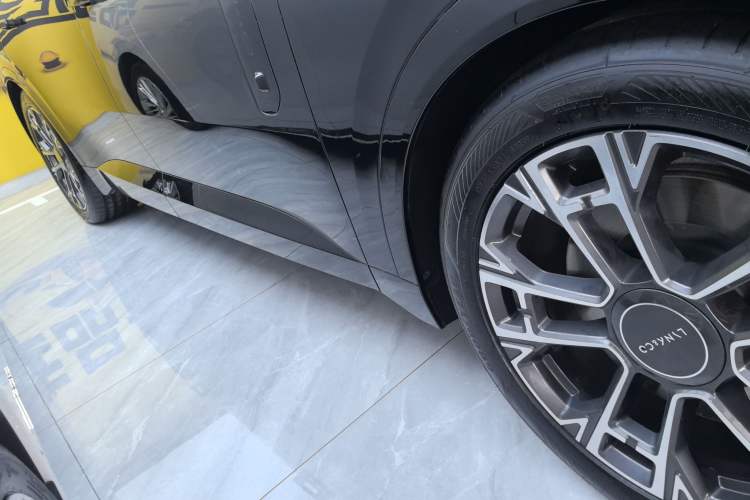 Used Lynk & Co 900 2025 2.0T Ultra Right Side Sill