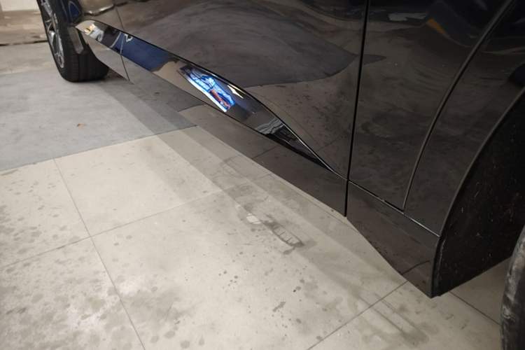 Used Lynk & Co 900 2025 1.5T Ultra Right Side Sill