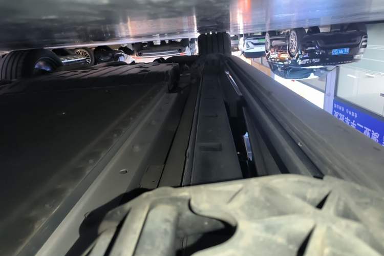 Used Lynk & Co 900 2025 1.5T Ultra Right Side Sill