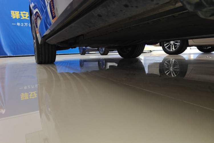 Used Lynk & Co 900 2025 1.5T Ultra Right Side Sill