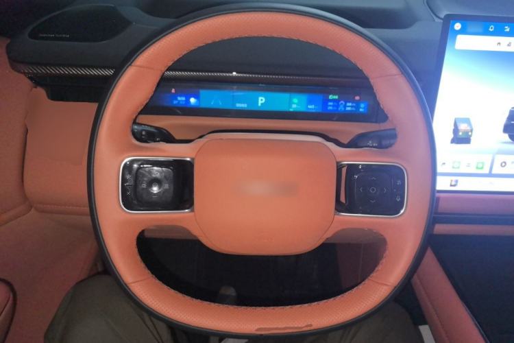 Used Lynk & Co 900 2025 2.0T Ultra Steering Wheel