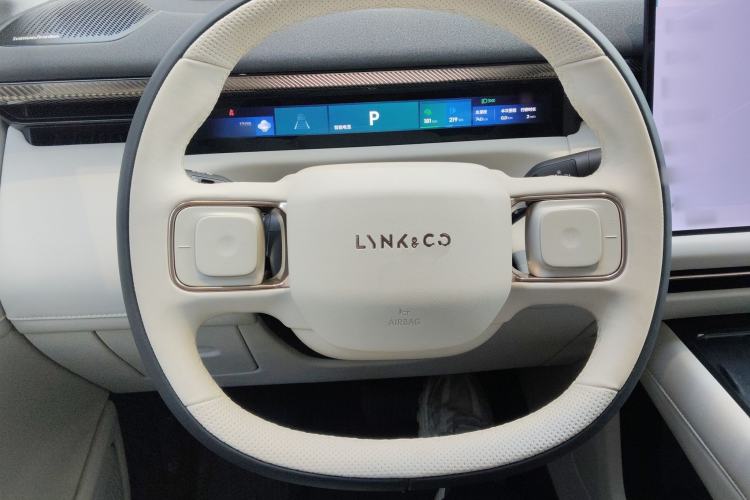 Used Lynk & Co 900 2025 2.0T Exploration Edition Steering Wheel