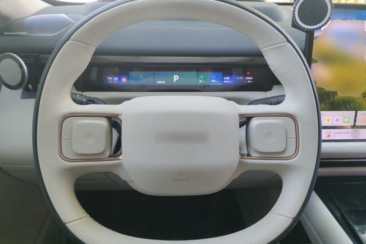 Used Lynk & Co 900 2025 2.0T Ultra Steering Wheel