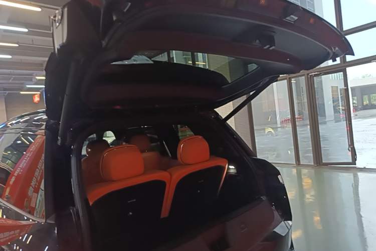 Used Lynk & Co 900 2025 1.5T Ultra Trunk