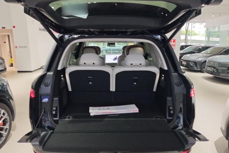 Used Lynk & Co 900 2025 2.0T Exploration Edition Trunk