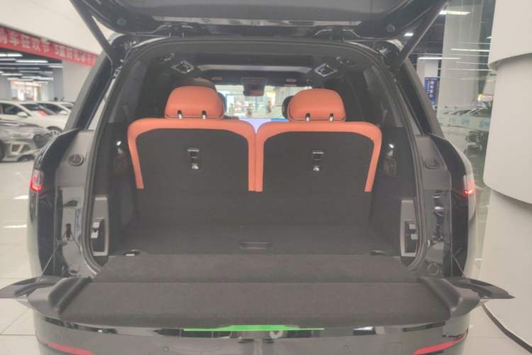 Used Lynk & Co 900 2025 2.0T Ultra Trunk