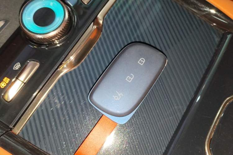Used Lynk & Co 900 2025 1.5T Ultra Vehicle Key