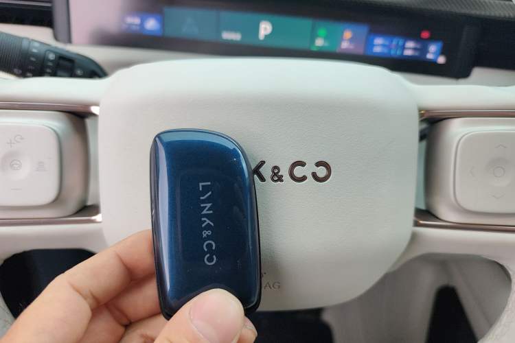 Used Lynk & Co 900 2025 2.0T Ultra Vehicle Key