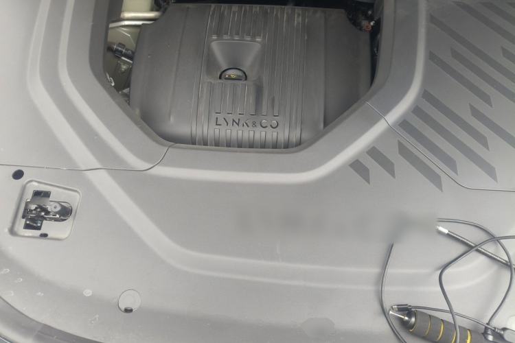 Used Lynk & Co 900 2025 2.0T Ultra Engine Bay