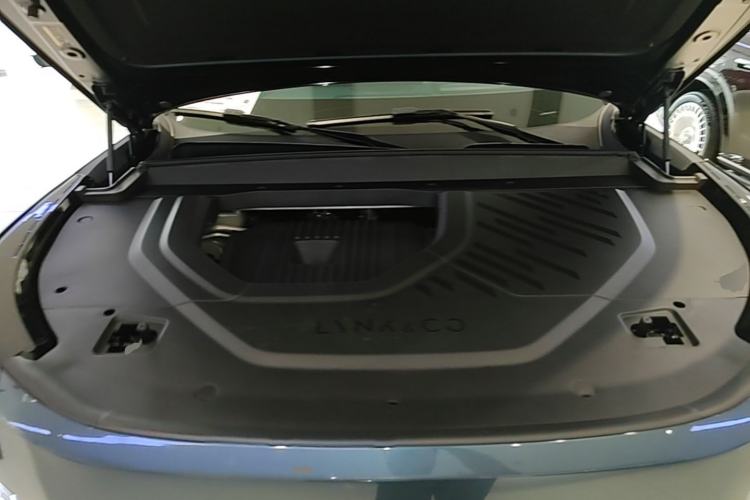 Used Lynk & Co 900 2025 2.0T Ultra Engine Bay