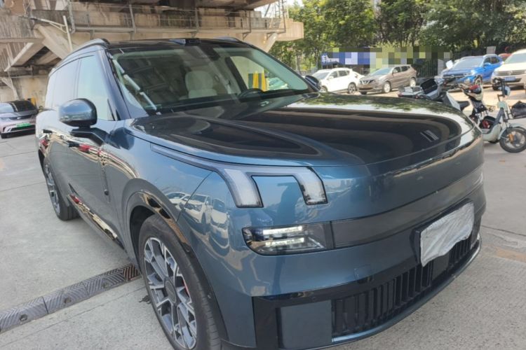Used Lynk & Co 900 2025 2.0T Ultra Exterior 1