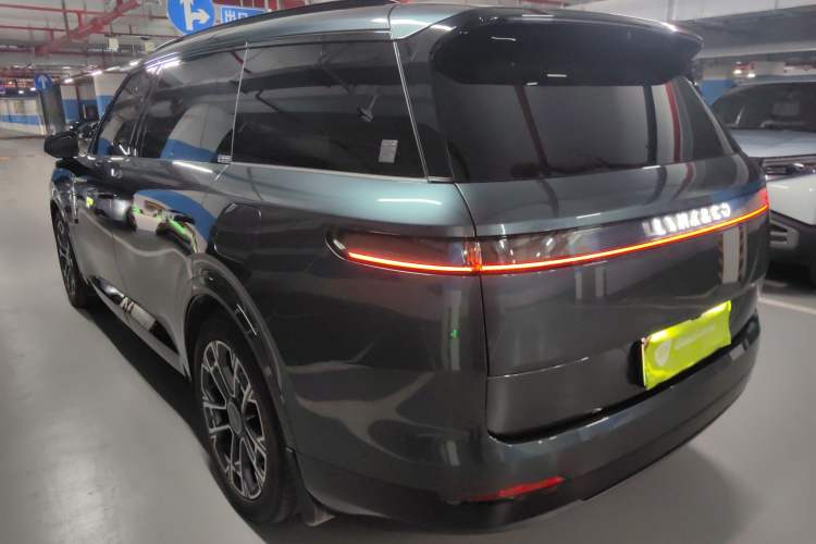 Used Lynk & Co 900 2025 2.0T Ultra Exterior 2