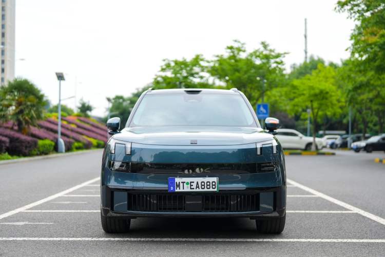 Used Lynk & Co 900 2025 1.5T Ultra Exterior 2